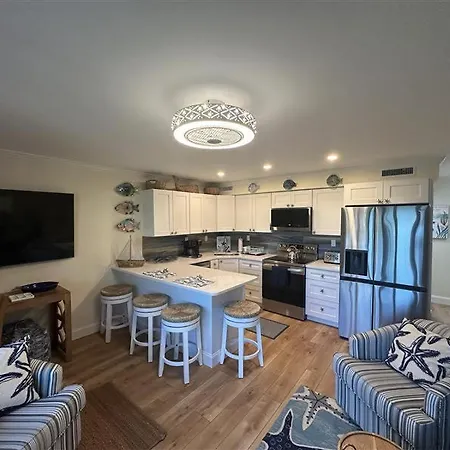 Ground Floor Condo Steps From The Beach Sanibel Island 3B1